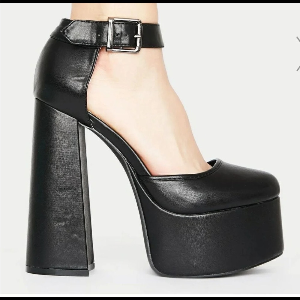 ❌SOLD❌Dolls kill Mary Jane Platform Heels